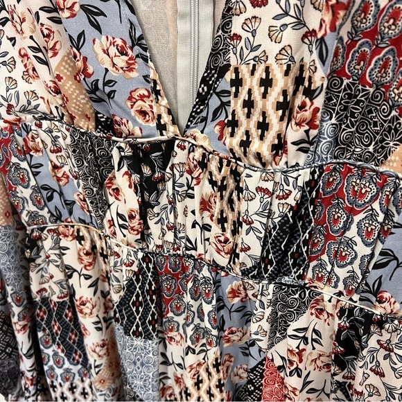 Skylar Rose V-Neck Midi Smock Dress in 70s Patchwork Print Size Small - Picture 7 of 15